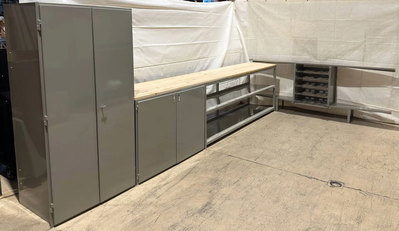 Wildcat work bench and cabinet combination upfit